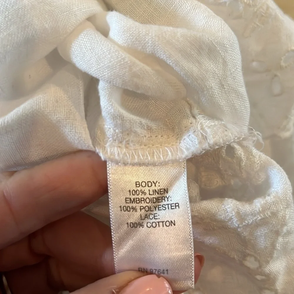 J.Jill Eyelet-border Linen Shirt in white | size medium